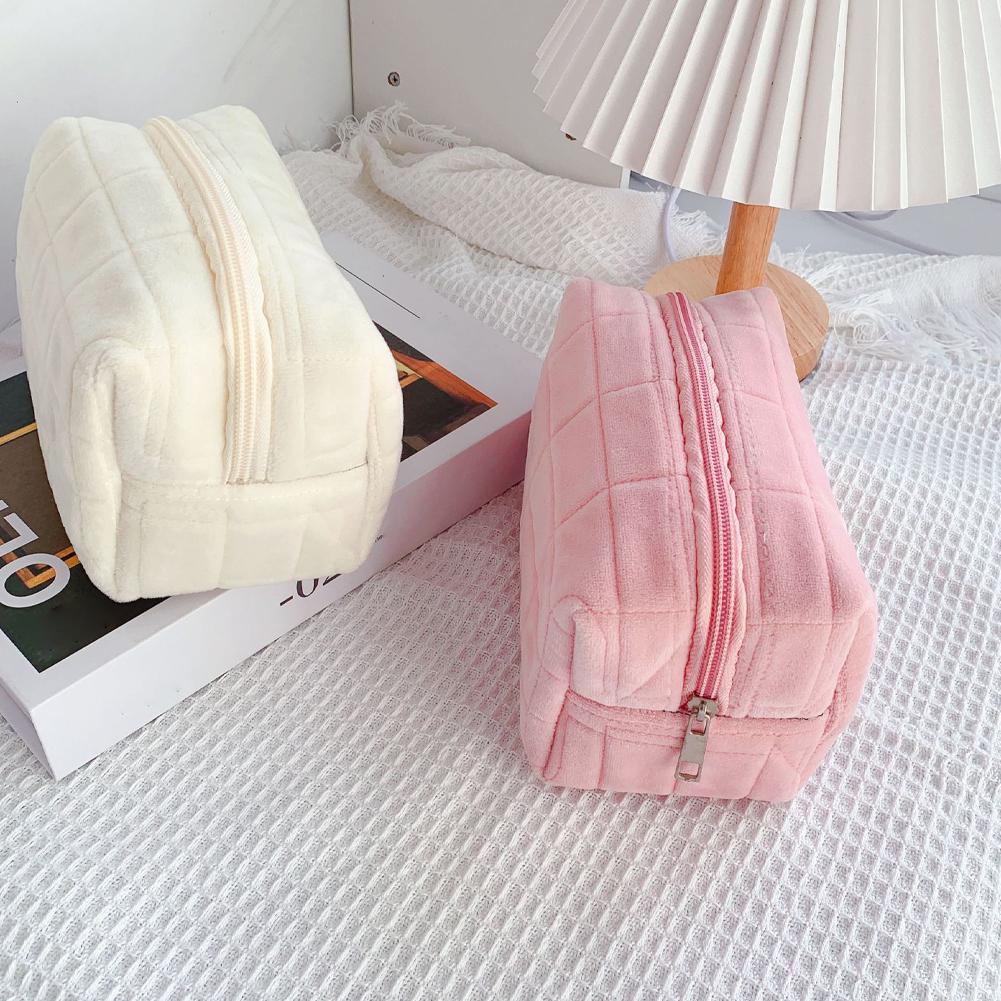 Cute Plush Makeup Bag For Wome - огляд і ціна Beauty Preservation Makeup Bag