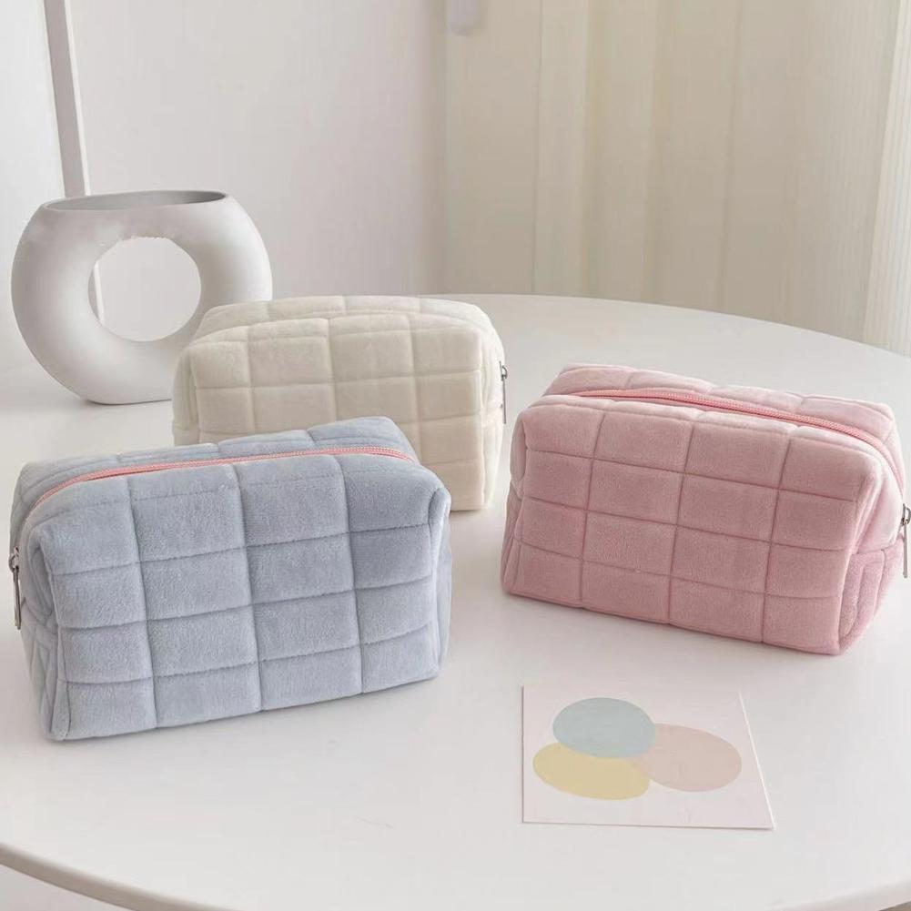 Cute Plush Makeup Bag For Wome - огляд і ціна Beauty Preservation Makeup Bag
