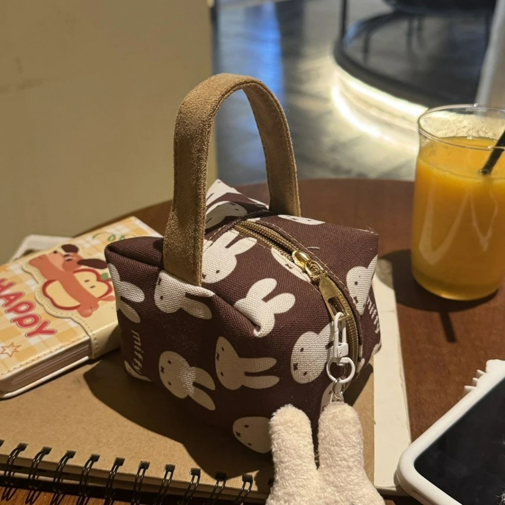 Brown Miffy Printed Canvas Mak - огляд і ціна Beauty Preservation Makeup Bag