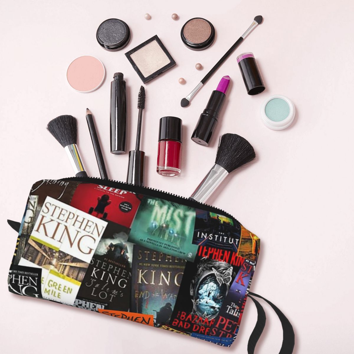 Stephen King Book Covers Horro - огляд і ціна Beauty Book Makeup Kit