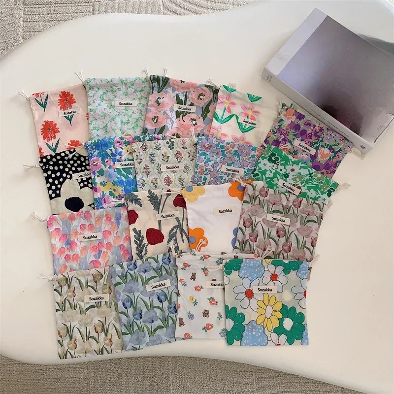 Japanese Flower Drawstring Coi - огляд і ціна Beauty Preservation Makeup Bag