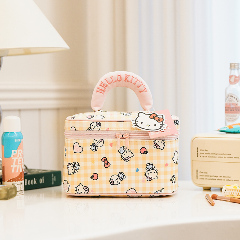 Cute Cartoon Print Makeup Bag  - огляд і ціна Beauty Preservation Makeup Bag