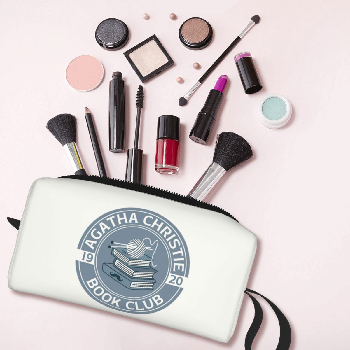Agatha Christie Book Club Make - огляд і ціна Beauty Book Makeup Kit